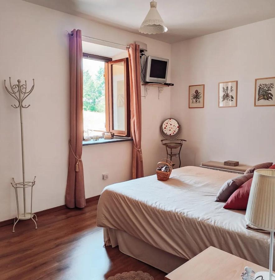 Casale Dei Ricordi Bed & Breakfast Arce Eksteriør bilde