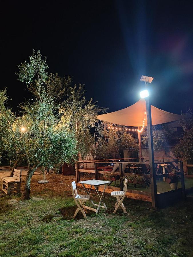 Casale Dei Ricordi Bed & Breakfast Arce Eksteriør bilde