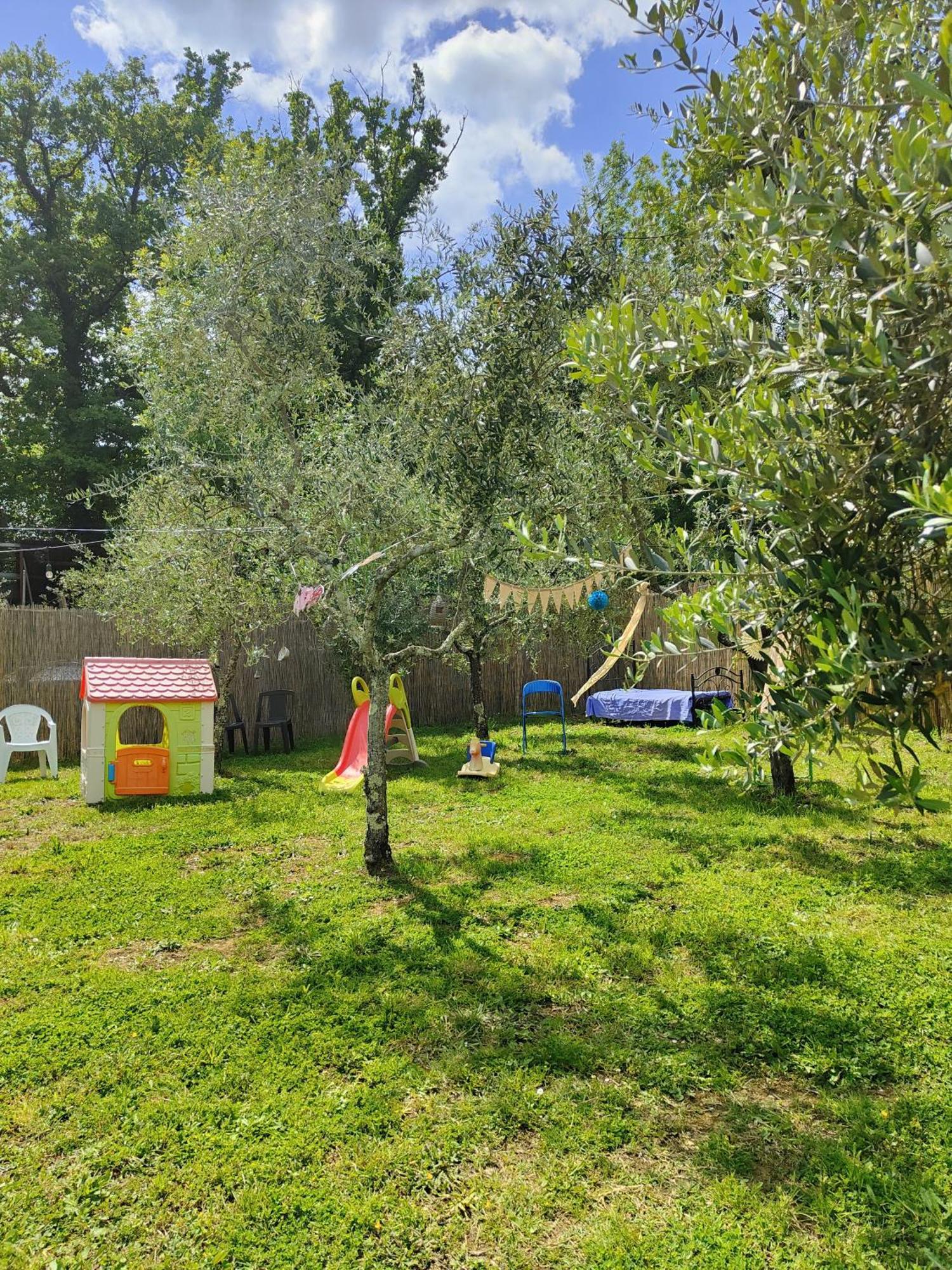 Casale Dei Ricordi Bed & Breakfast Arce Eksteriør bilde